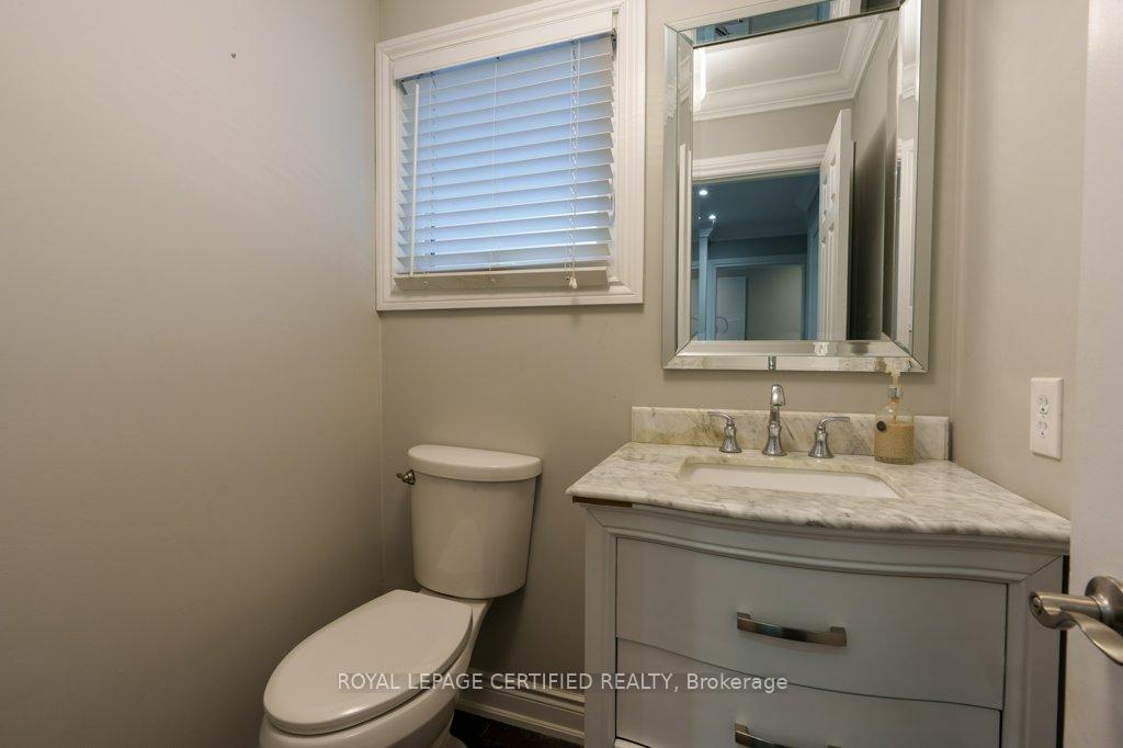 Photo 14 of 94 Reynier Drive, Brampton, Heart Lake East — HOMEH