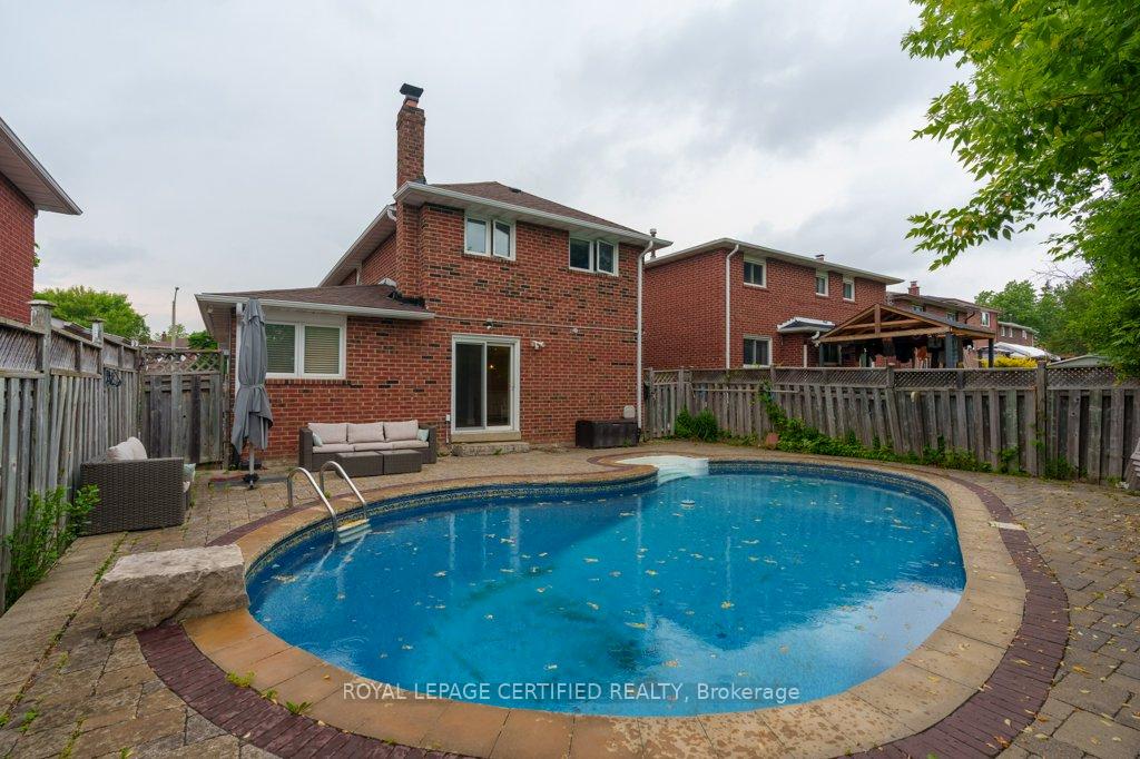 Photo 20 of 94 Reynier Drive, Brampton, Heart Lake East — HOMEH