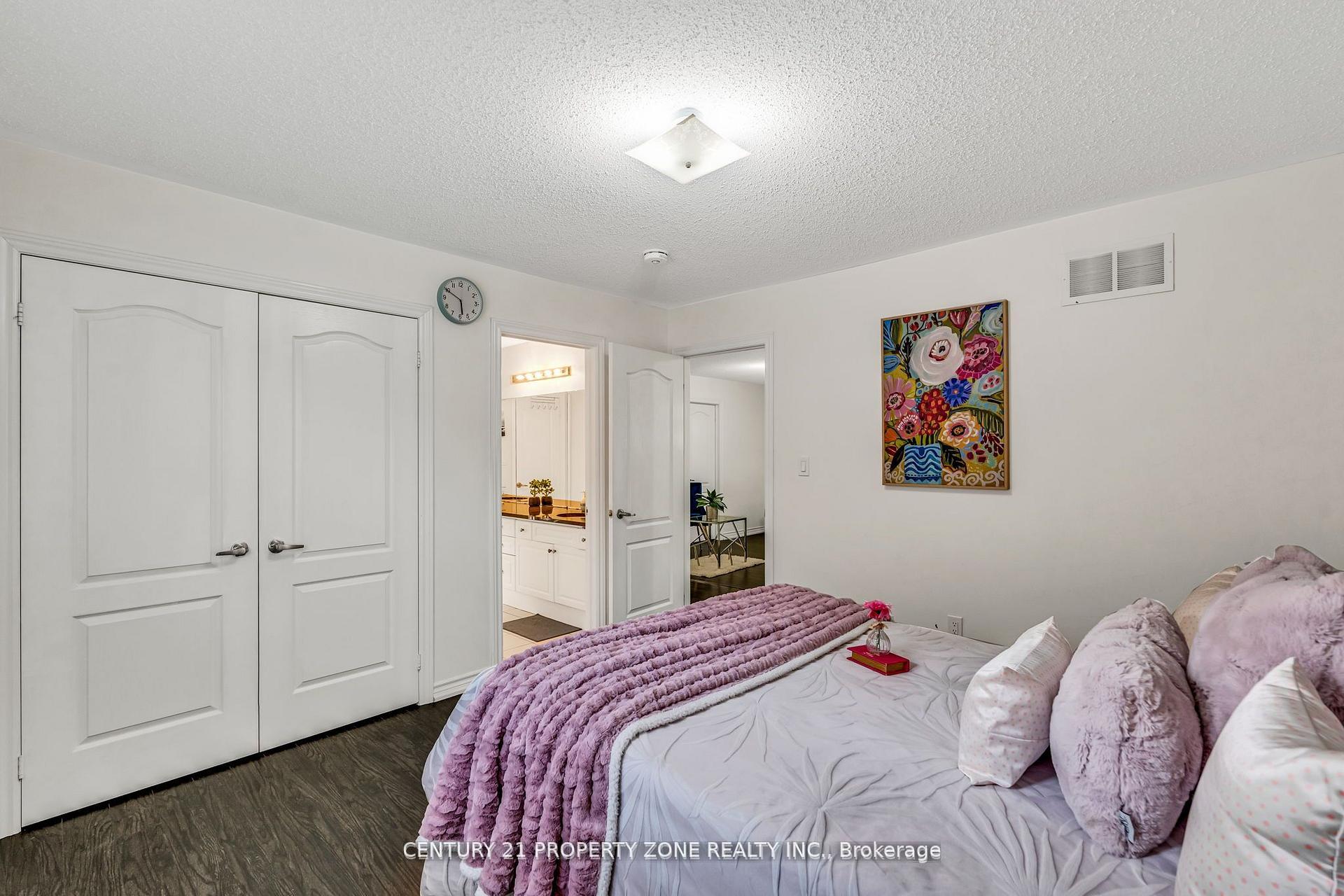 Photo 43 of 8 Young Garden Crescent, Brampton, Credit Valley — HOMEH