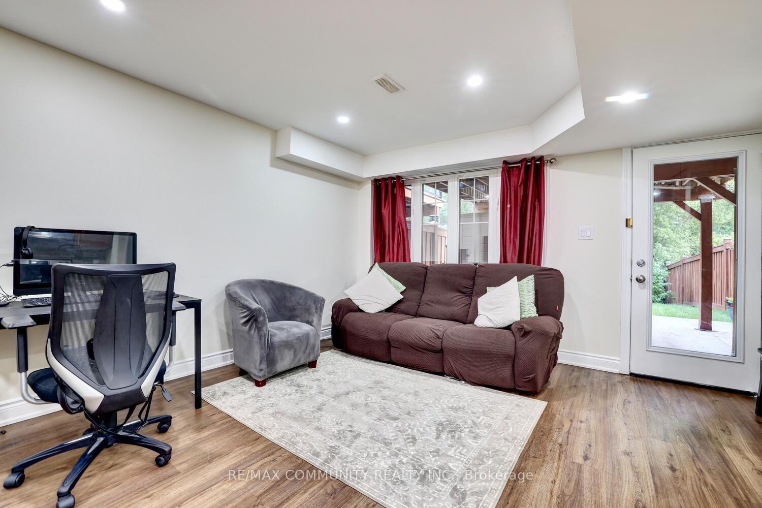 Photo 11 of Unit BSMT, 86 Lady Evelyn Crescent, Brampton, Bram West — HOMEH