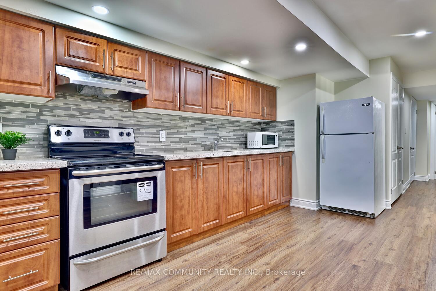 Photo 15 of Unit BSMT, 86 Lady Evelyn Crescent, Brampton, Bram West — HOMEH