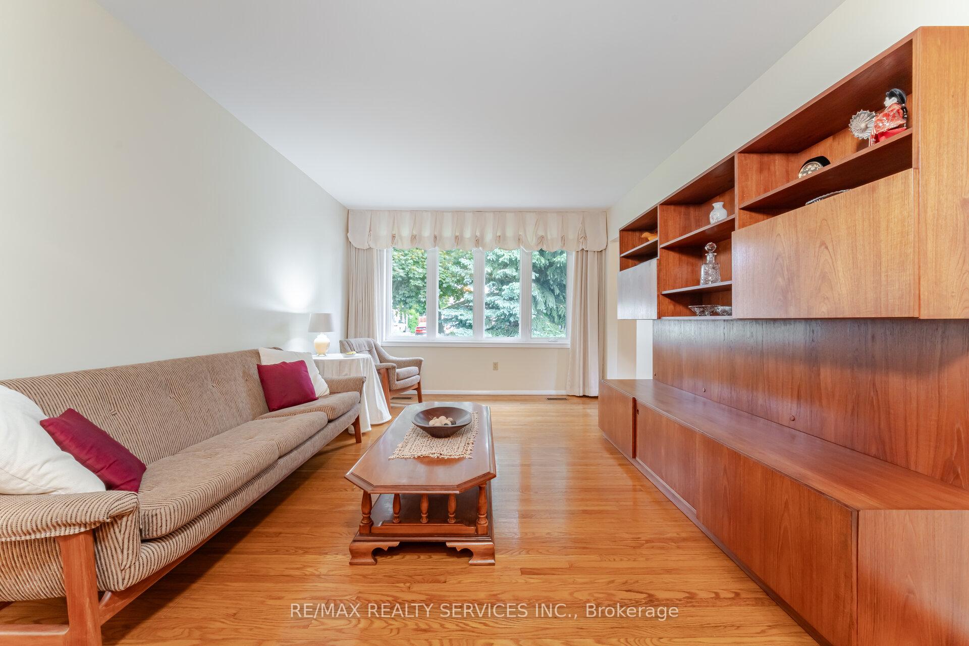 Photo 6 of 37 Welbeck Drive, Brampton, Northwood Park — HOMEH