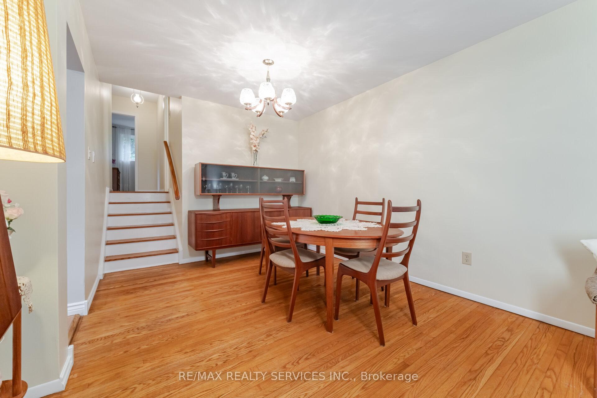 Photo 22 of 37 Welbeck Drive, Brampton, Northwood Park — HOMEH
