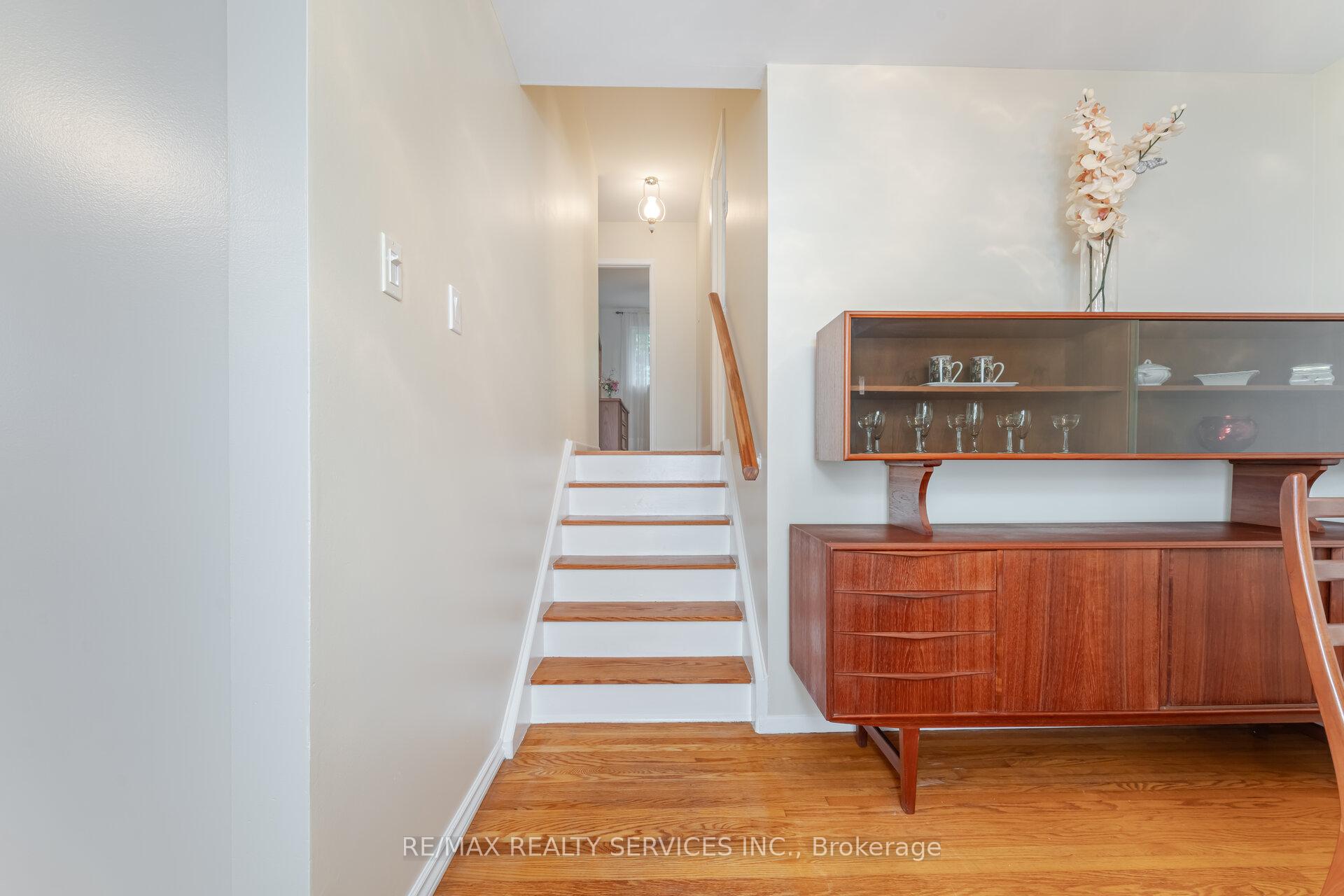Photo 12 of 37 Welbeck Drive, Brampton, Northwood Park — HOMEH