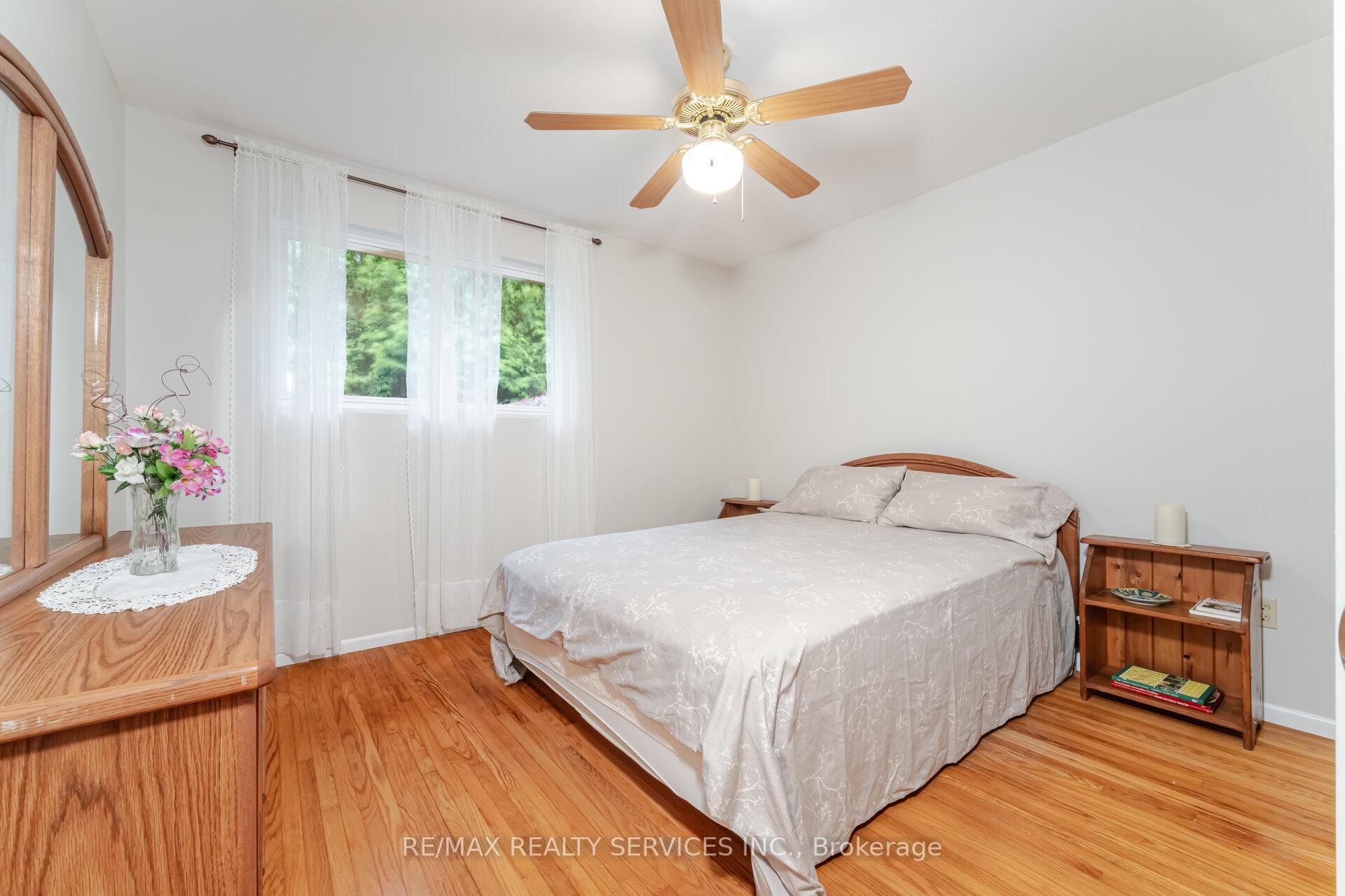 Photo 23 of 37 Welbeck Drive, Brampton, Northwood Park — HOMEH