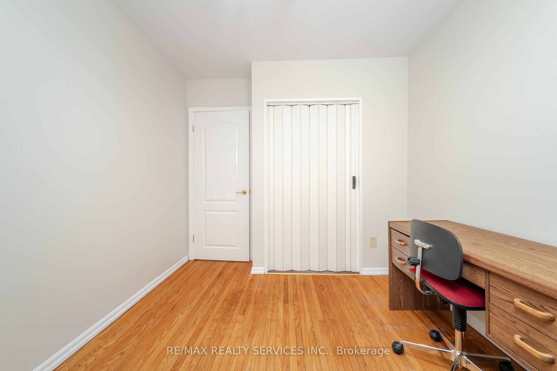 Photo 19 of 37 Welbeck Drive, Brampton, Northwood Park — HOMEH