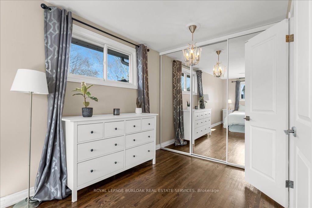 Photo 17 of 677 MacLaren Drive, Burlington, Roseland — HOMEH