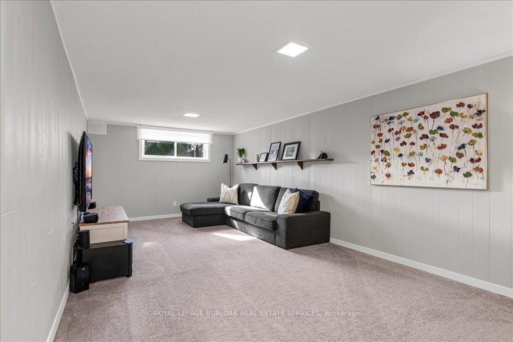 Photo 21 of 677 MacLaren Drive, Burlington, Roseland — HOMEH