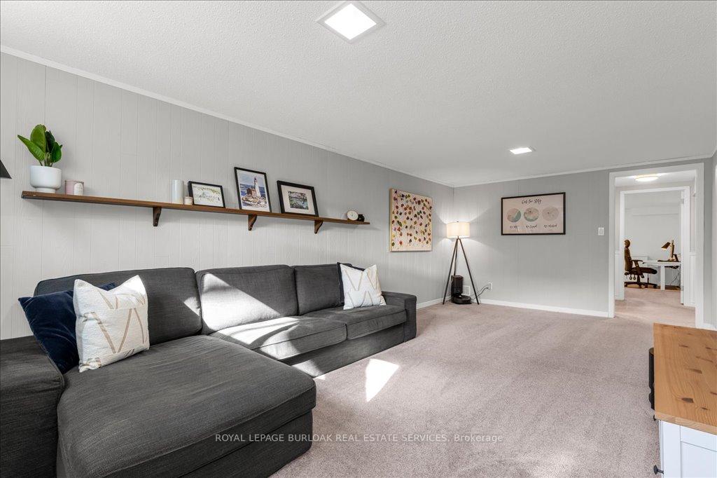 Photo 23 of 677 MacLaren Drive, Burlington, Roseland — HOMEH