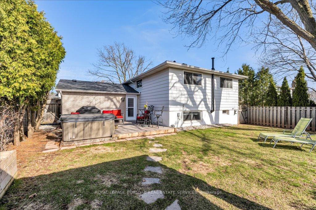 Photo 31 of 677 MacLaren Drive, Burlington, Roseland — HOMEH