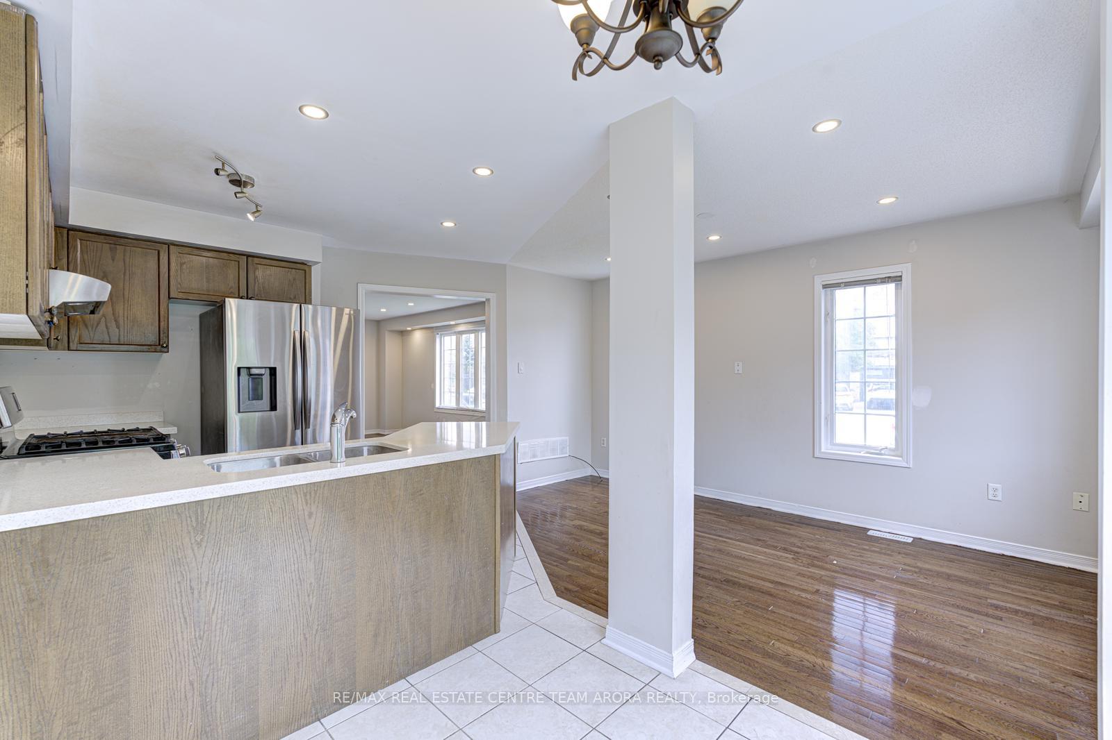 Photo 7 of 159 Albright Road, Brampton, Fletcher's Creek Village — HOMEH