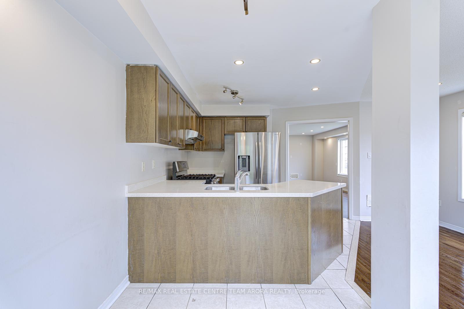 Photo 6 of 159 Albright Road, Brampton, Fletcher's Creek Village — HOMEH