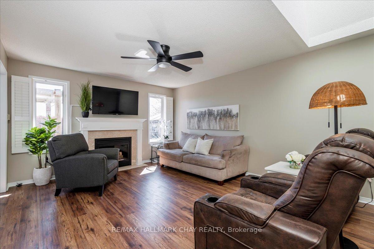 Photo 13 of 283 Cox Mill Road, Barrie, Bayshore — HOMEH