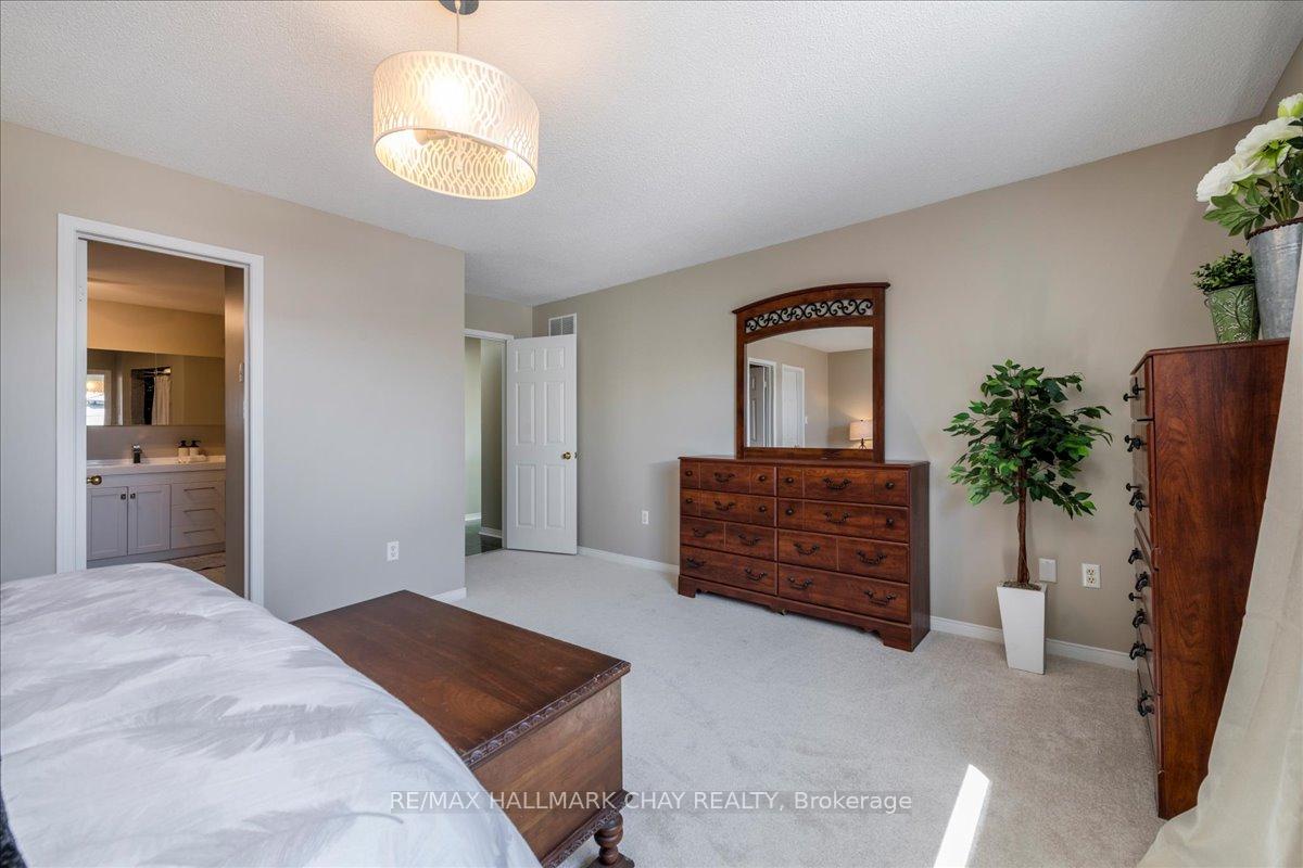 Photo 17 of 283 Cox Mill Road, Barrie, Bayshore — HOMEH