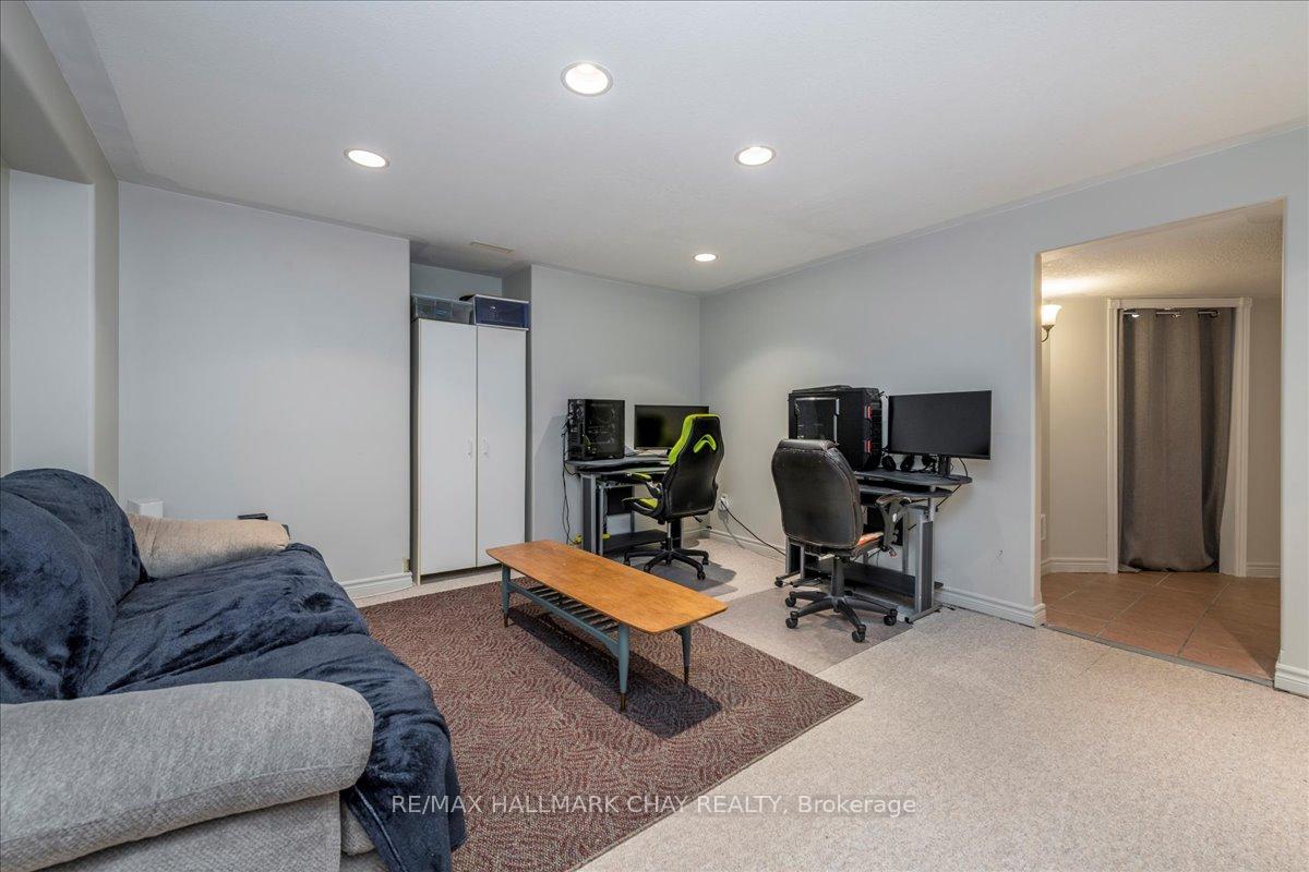 Photo 23 of 283 Cox Mill Road, Barrie, Bayshore — HOMEH