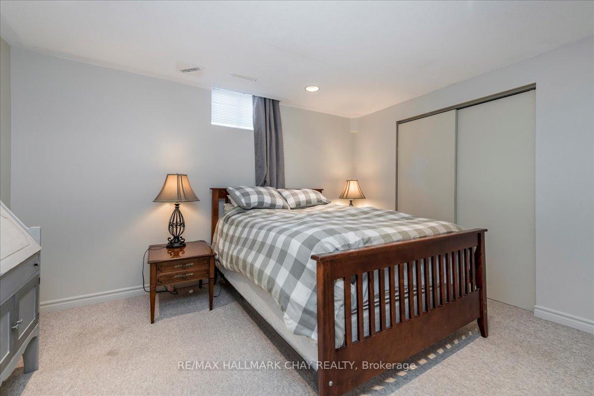 Photo 25 of 283 Cox Mill Road, Barrie, Bayshore — HOMEH