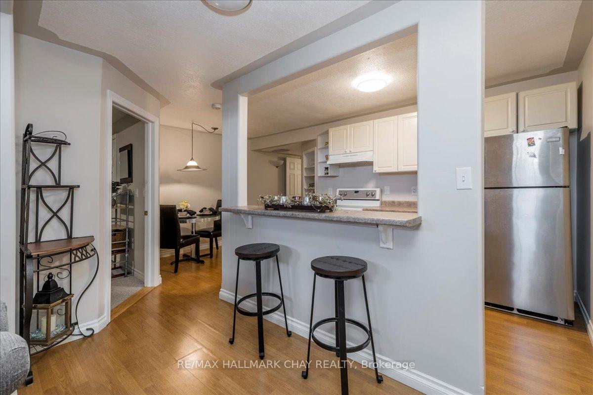 Photo 32 of 283 Cox Mill Road, Barrie, Bayshore — HOMEH