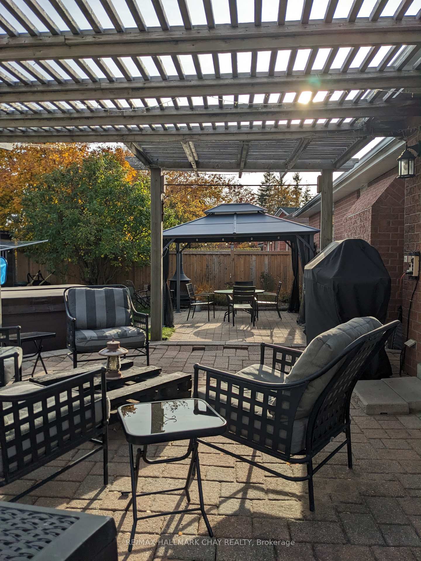Photo 39 of 283 Cox Mill Road, Barrie, Bayshore — HOMEH