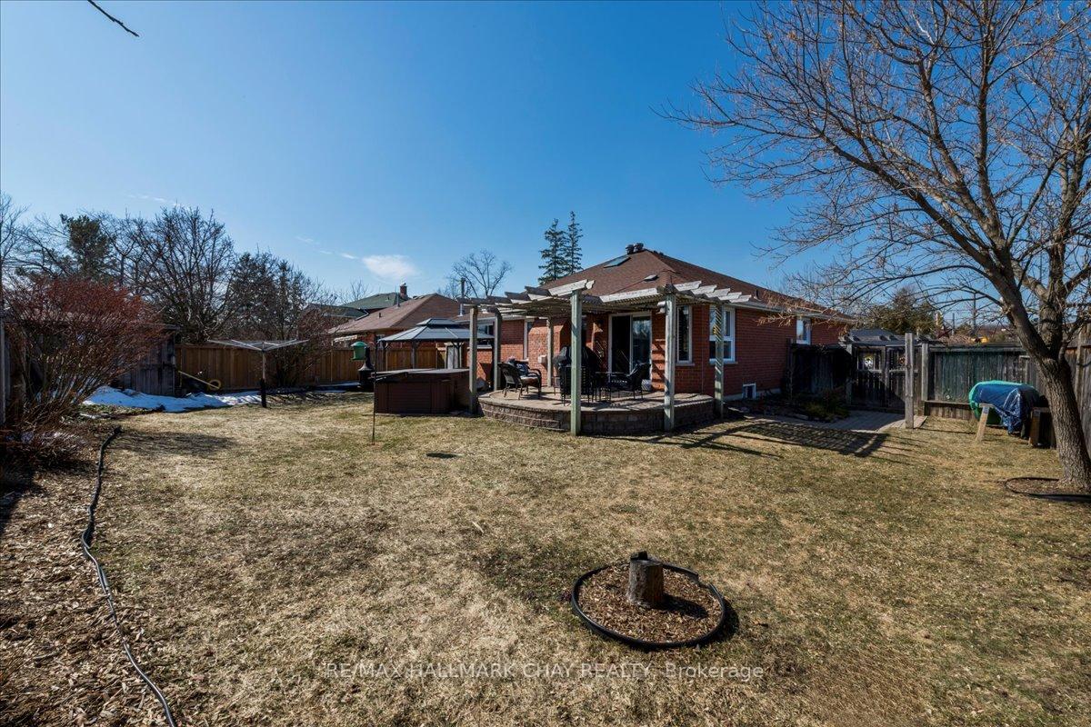 Photo 43 of 283 Cox Mill Road, Barrie, Bayshore — HOMEH