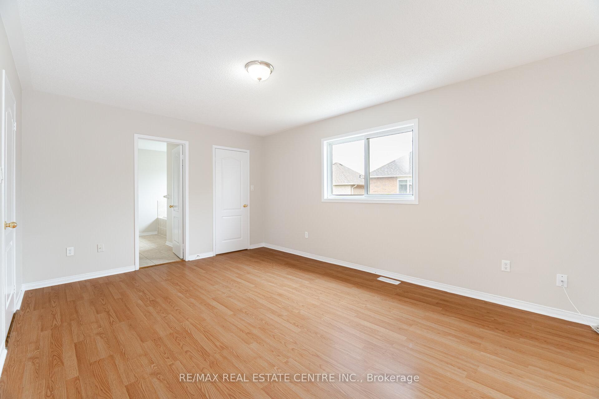 Photo 27 of 16 Mistycreek Crescent, Brampton, Fletcher's Meadow — HOMEH