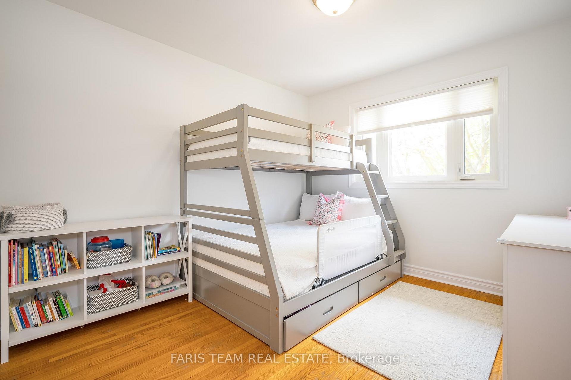 Photo 12 of 13 Woodcrest Road, Barrie, Allandale Heights — HOMEH