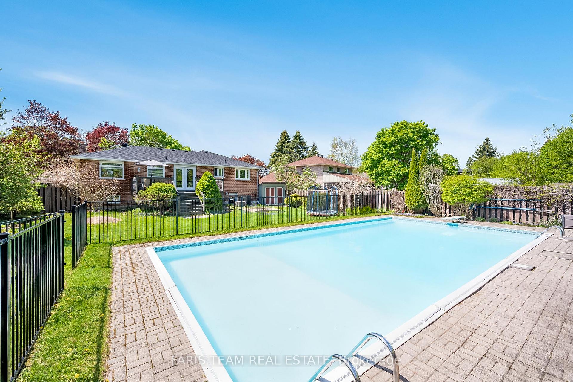 Photo 30 of 13 Woodcrest Road, Barrie, Allandale Heights — HOMEH