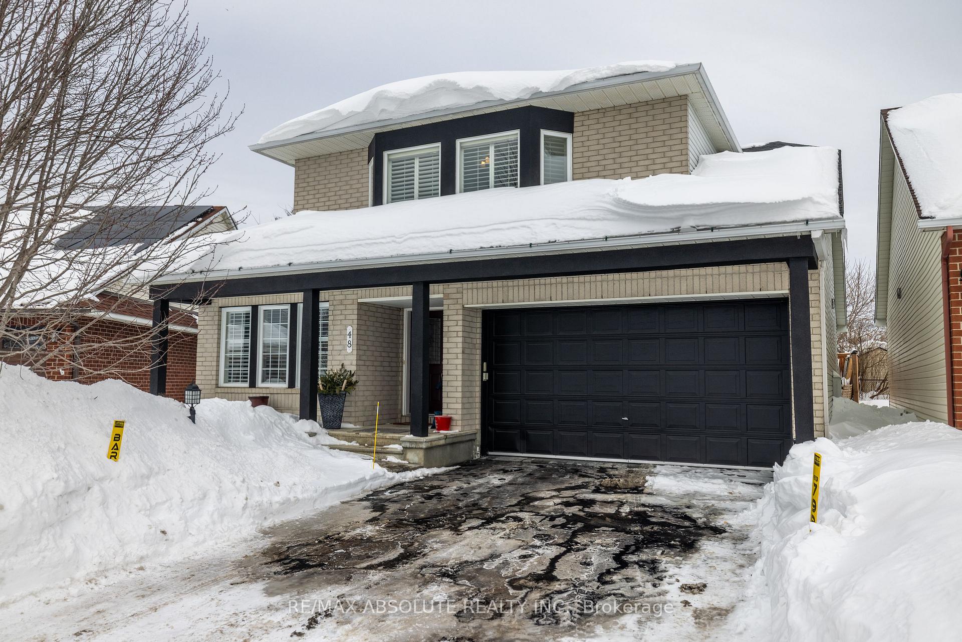 Front of 48 Settler's Ridge Way