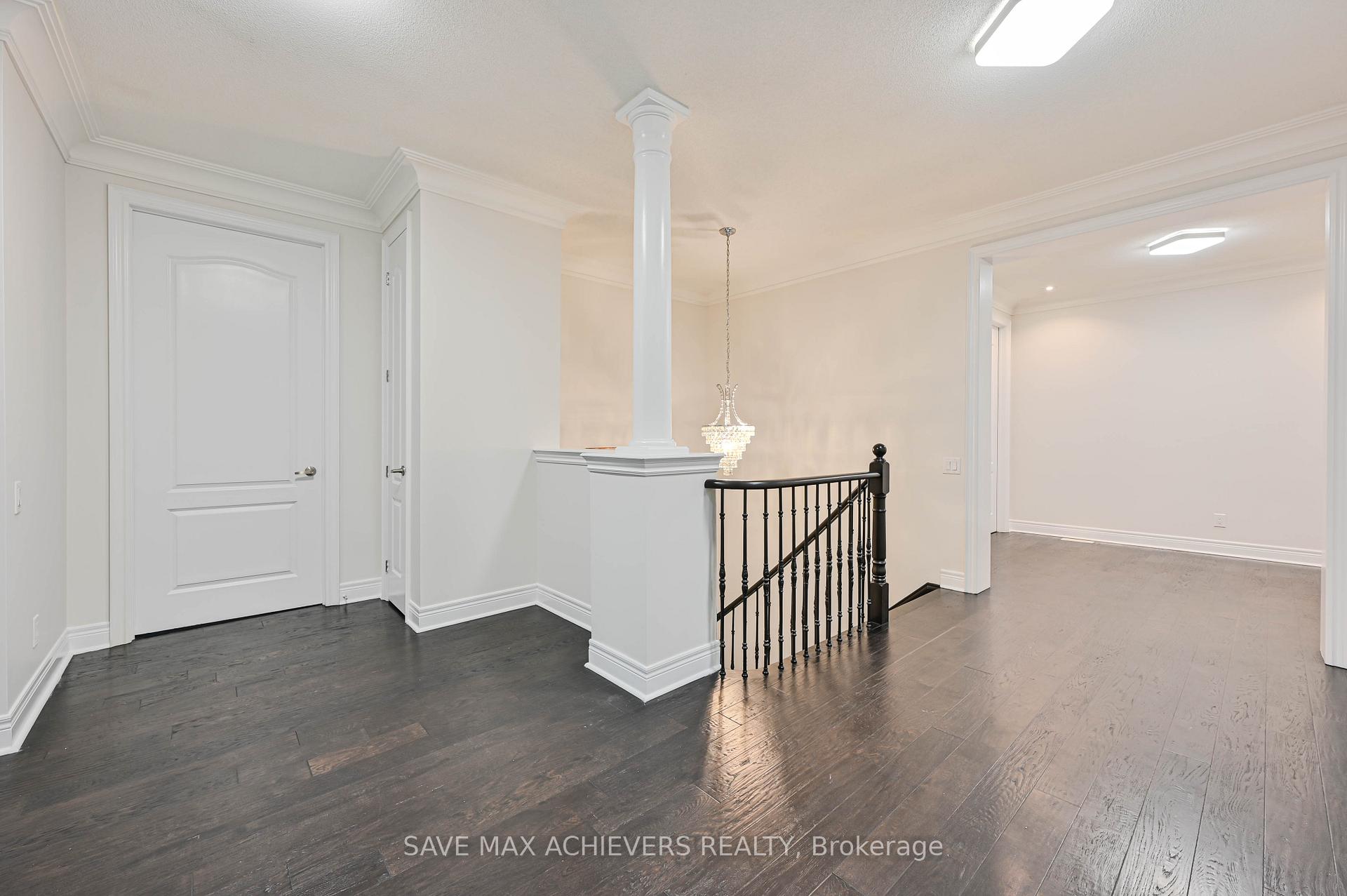 Photo 13 of 7 Seacliff Crescent, Brampton, Bram East — HOMEH