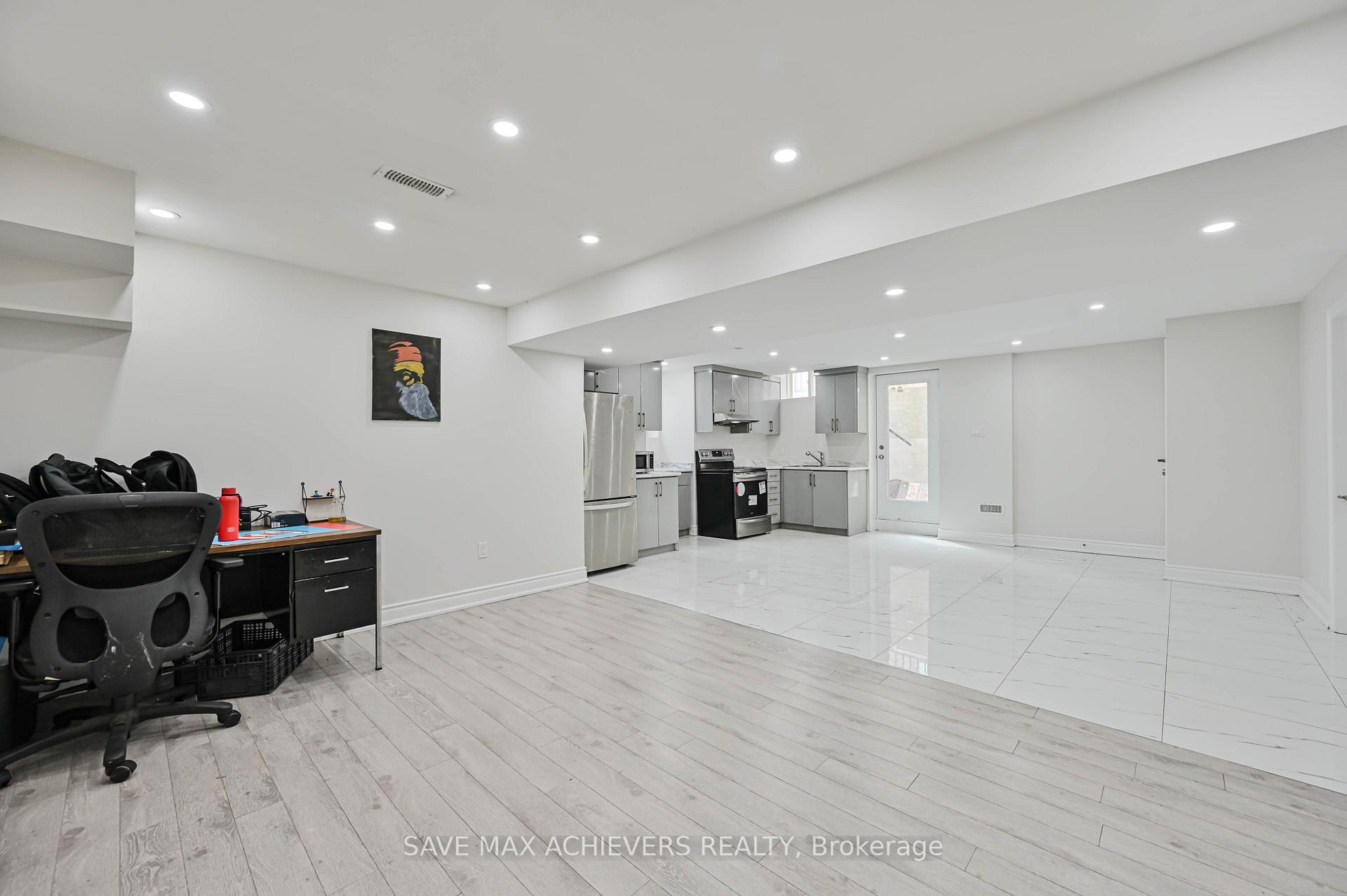 Photo 36 of 7 Seacliff Crescent, Brampton, Bram East — HOMEH