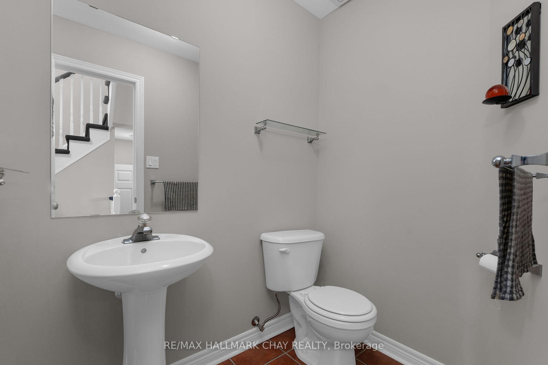 Photo 8 of 358 Esther Drive, Barrie, Painswick South — HOMEH