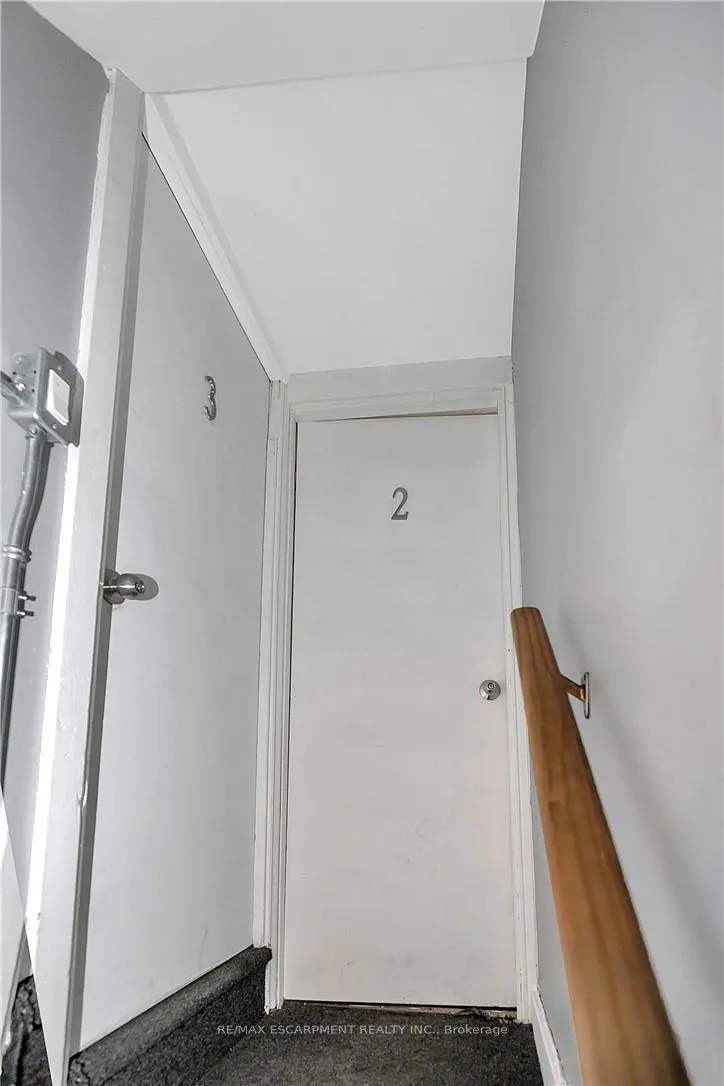 Photo 18 of 133 Park Row N, Hamilton, Crown Point — HOMEH