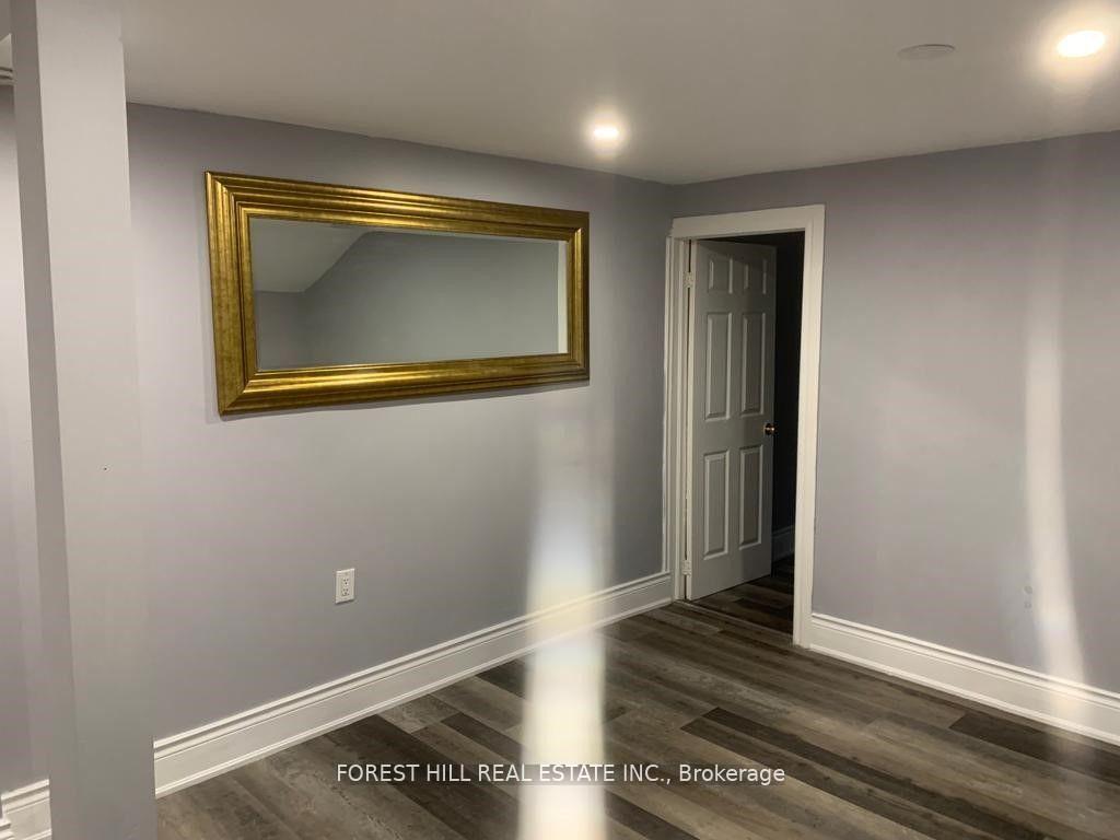 Photo 13 of 1396 Leighland Road, Burlington, Freeman — HOMEH