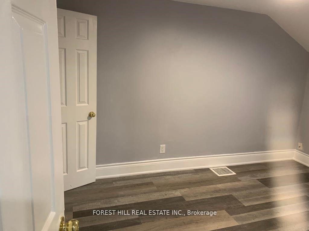 Photo 16 of 1396 Leighland Road, Burlington, Freeman — HOMEH