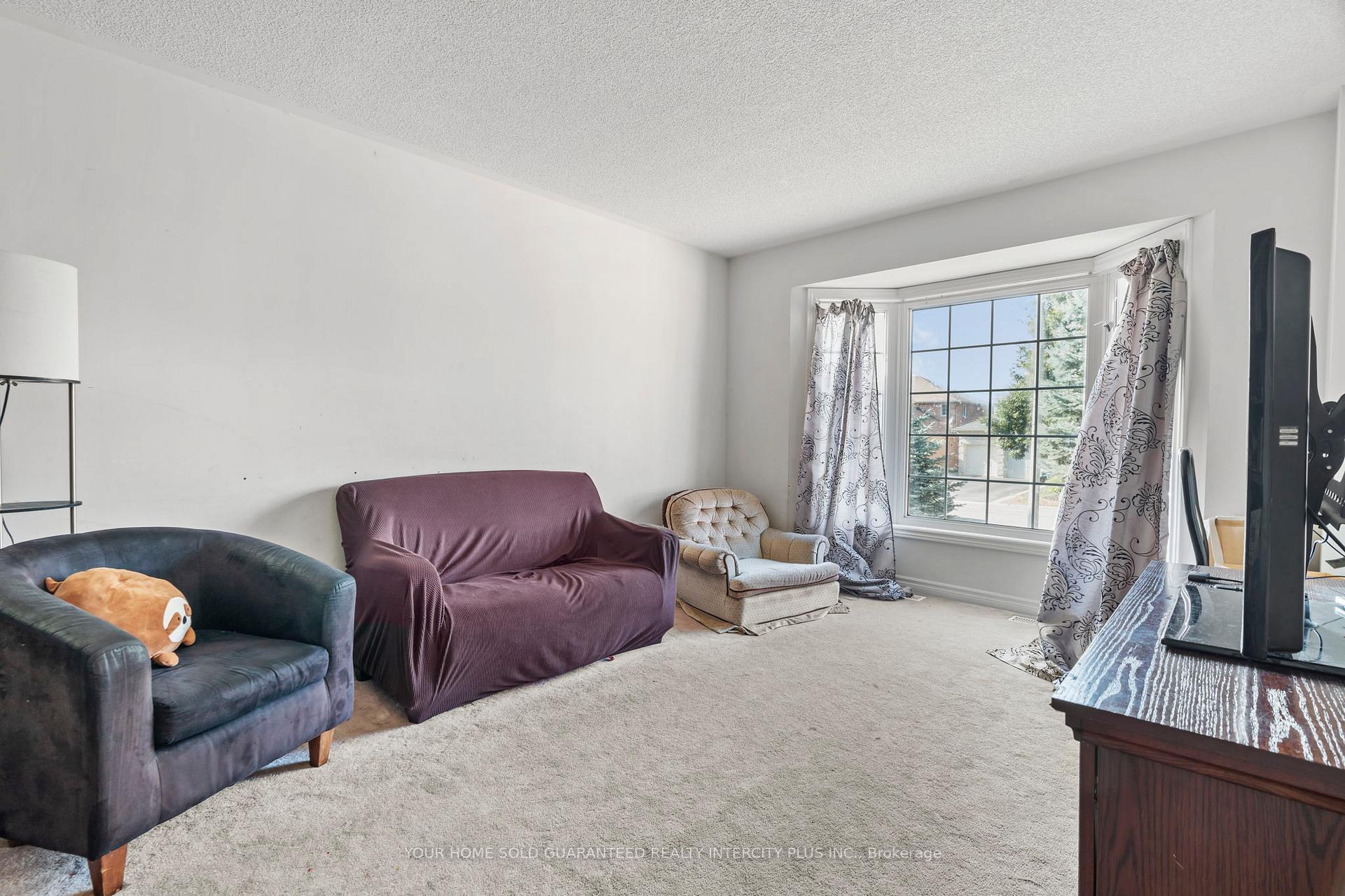 Photo 7 of 31 Grant's Way, Barrie, Ardagh — HOMEH