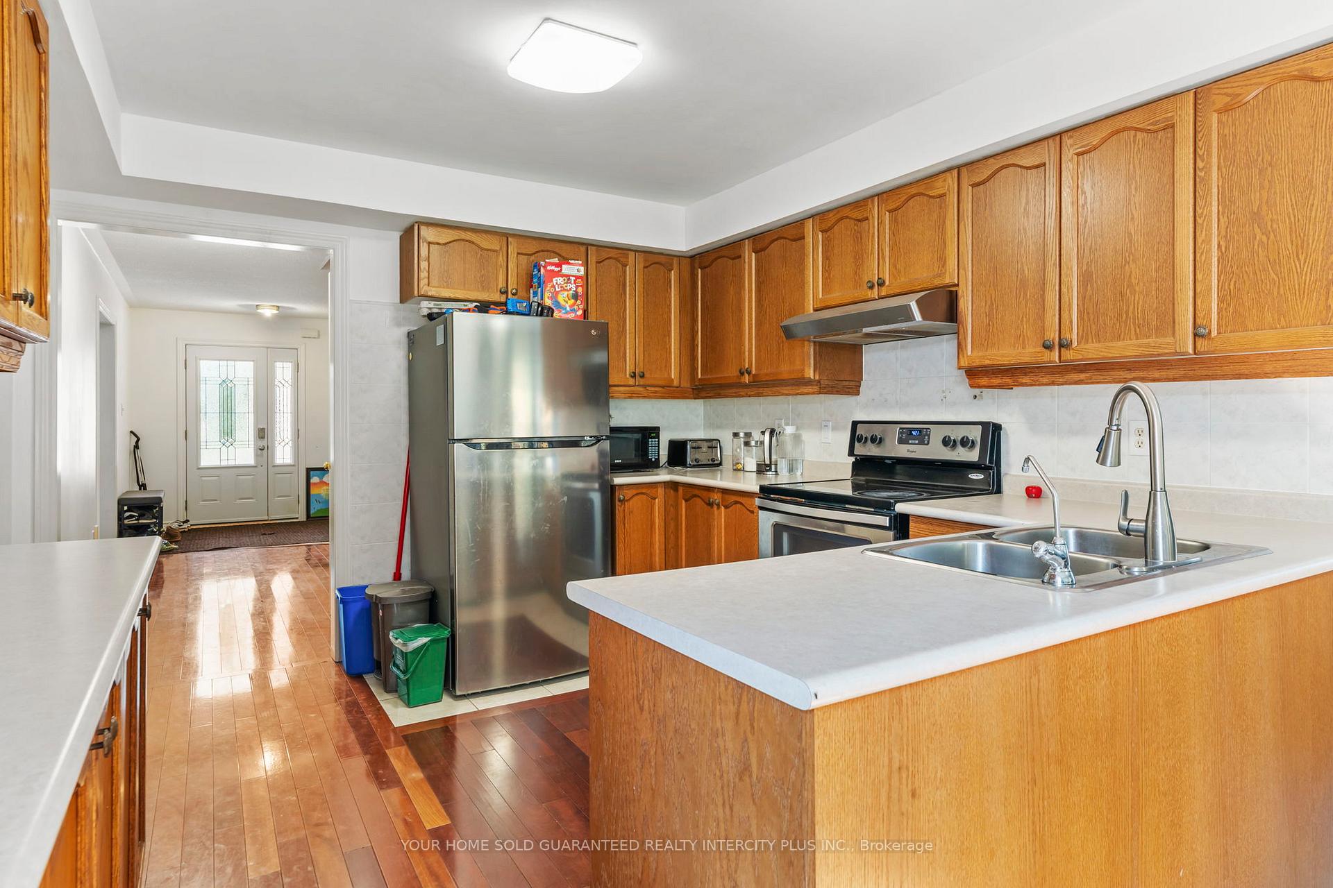 Photo 9 of 31 Grant's Way, Barrie, Ardagh — HOMEH