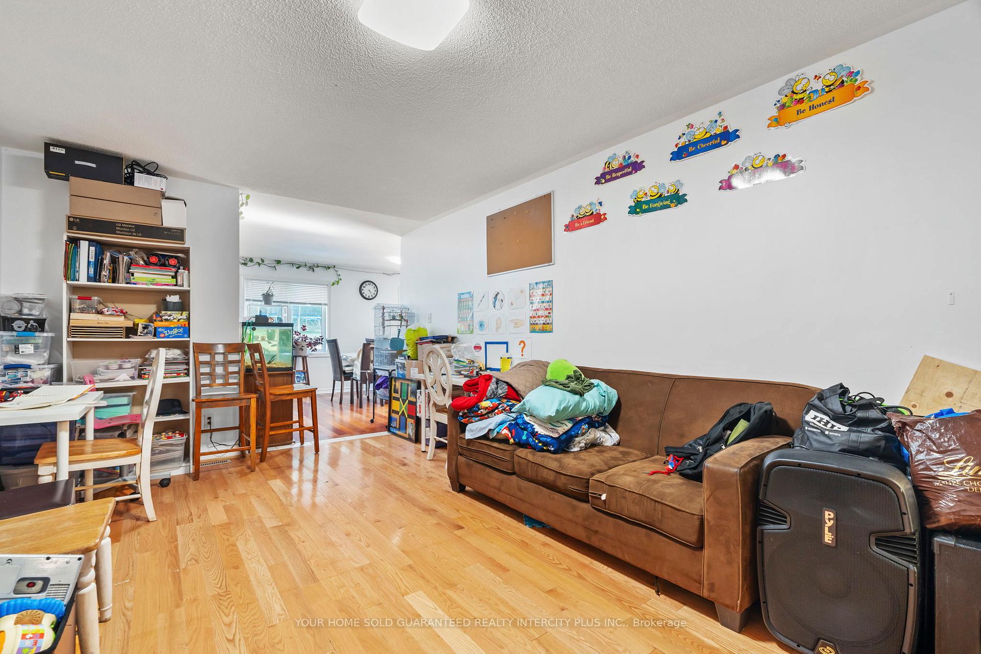 Photo 15 of 31 Grant's Way, Barrie, Ardagh — HOMEH