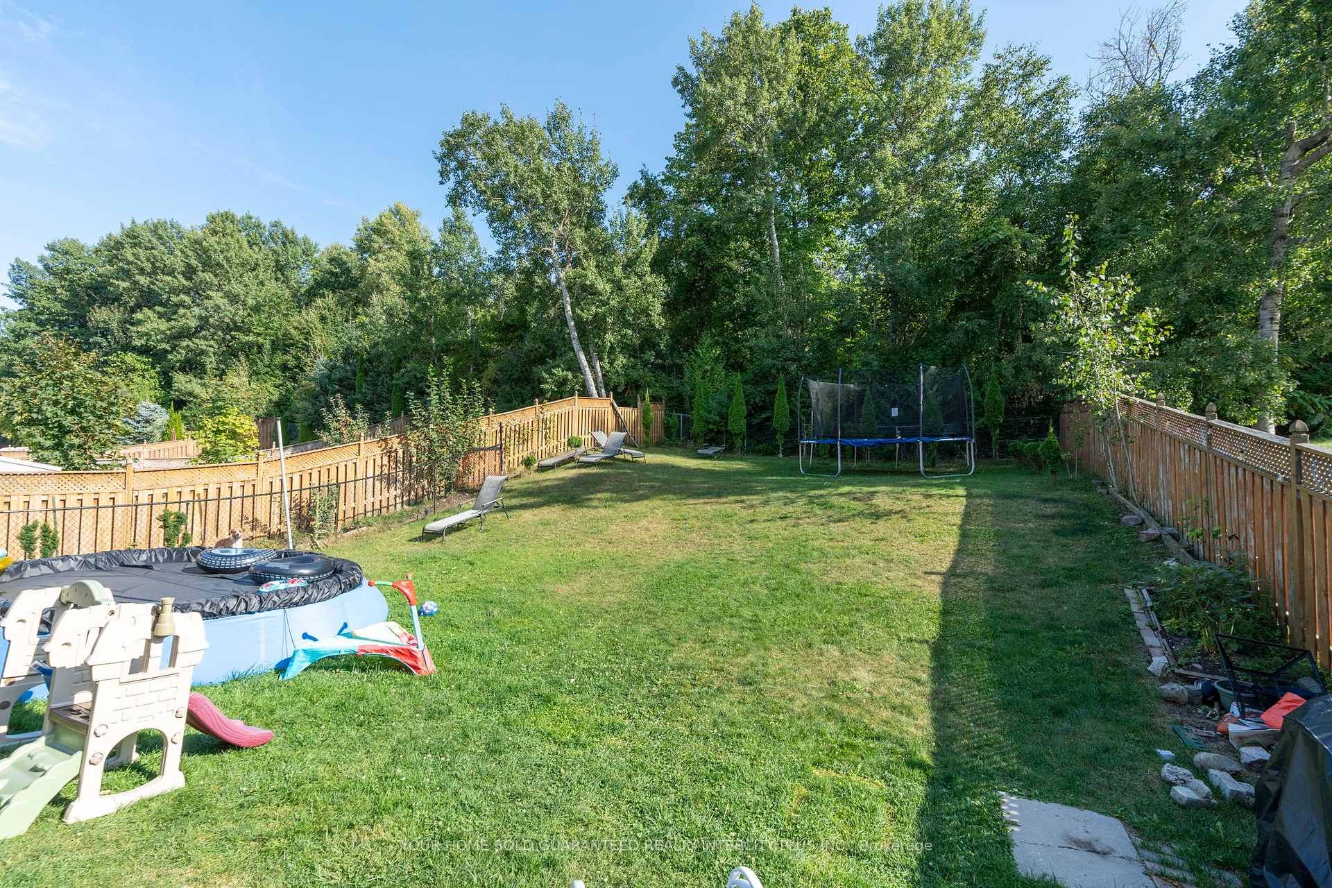 Photo 30 of 31 Grant's Way, Barrie, Ardagh — HOMEH