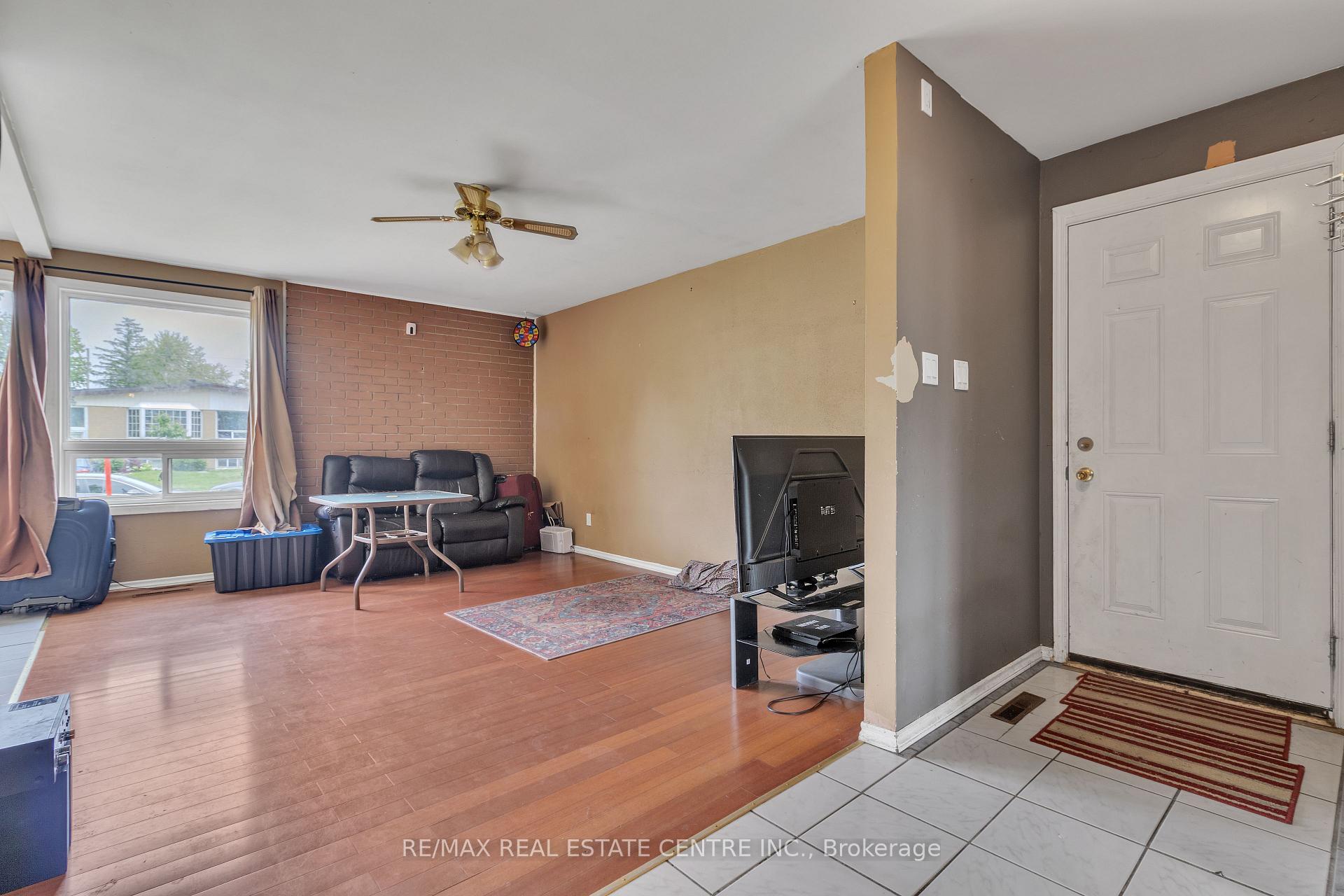 Photo 16 of 19 Langwith Court, Brampton, Brampton South — HOMEH
