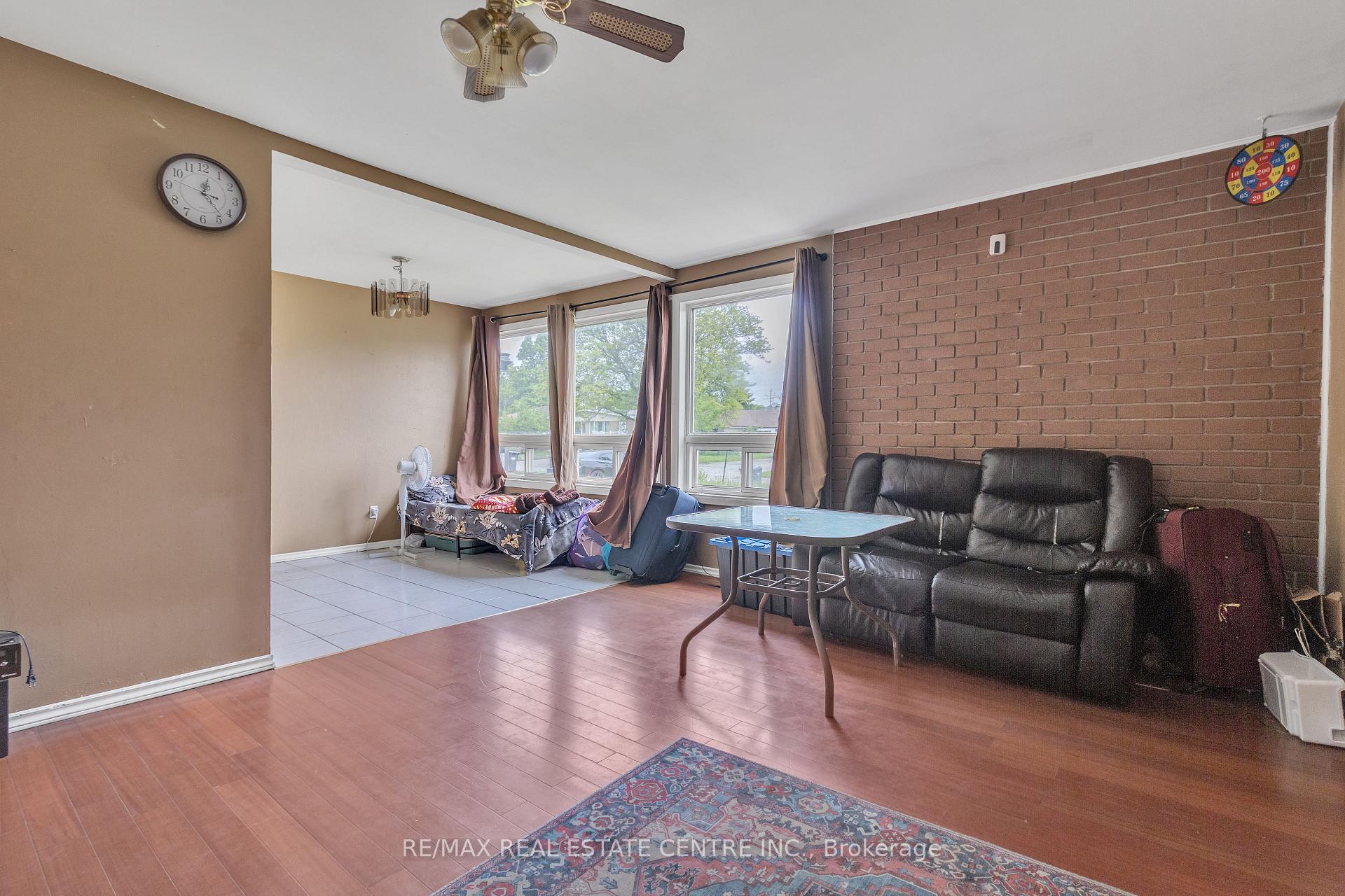 Photo 22 of 19 Langwith Court, Brampton, Brampton South — HOMEH