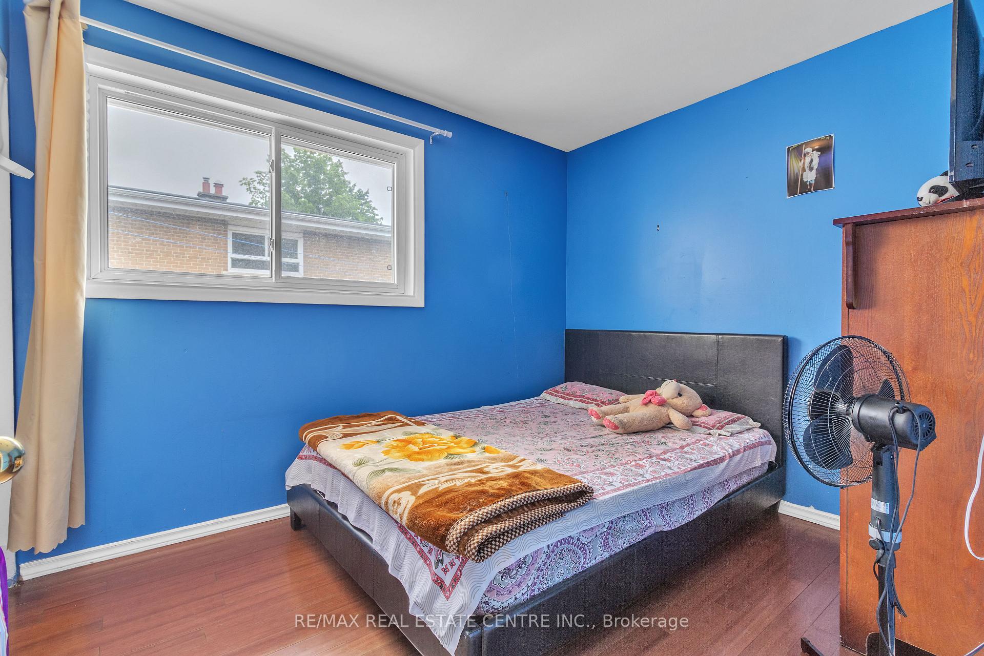 Photo 15 of 19 Langwith Court, Brampton, Brampton South — HOMEH