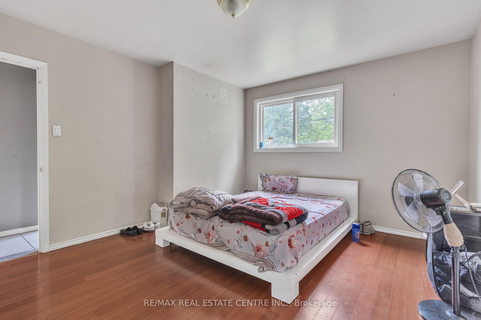 Photo 6 of 19 Langwith Court, Brampton, Brampton South — HOMEH