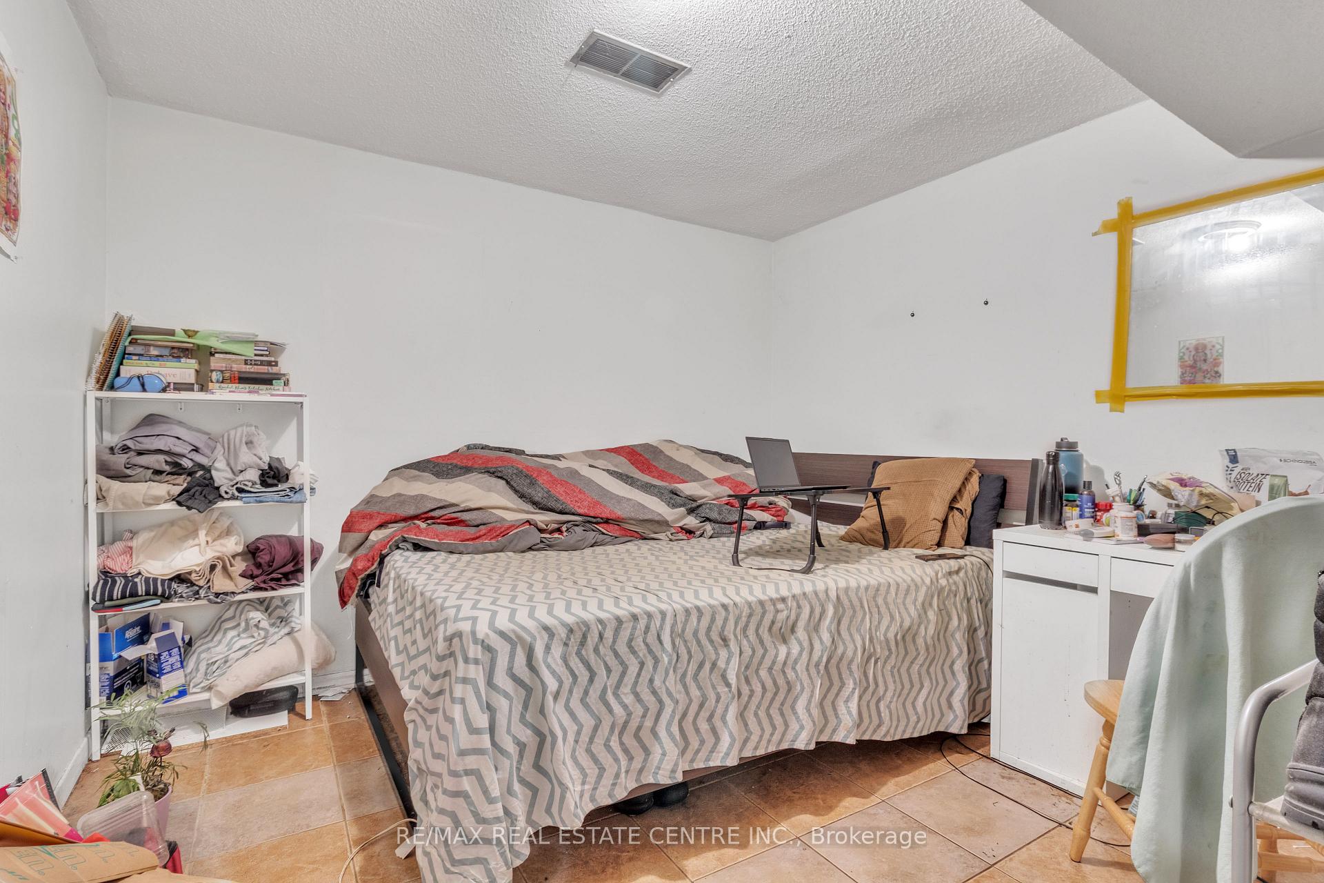 Photo 20 of 19 Langwith Court, Brampton, Brampton South — HOMEH