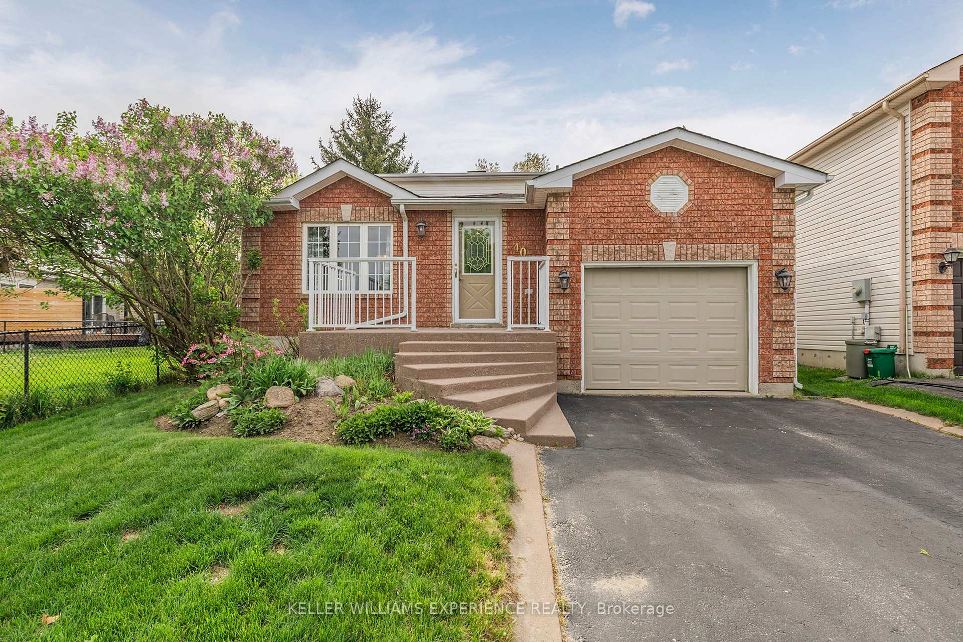 Photo 1 of 40 Selkirk Crescent, Barrie, Holly — HOMEH