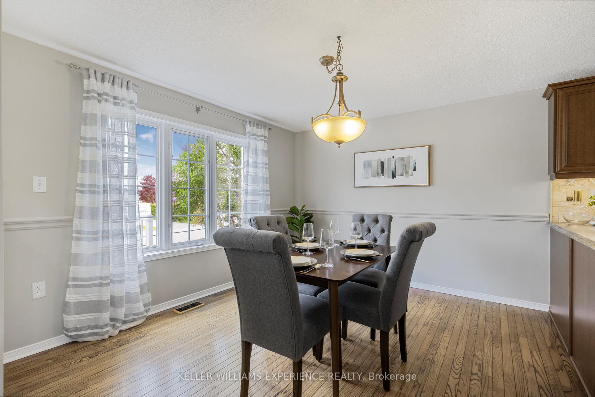Photo 7 of 40 Selkirk Crescent, Barrie, Holly — HOMEH