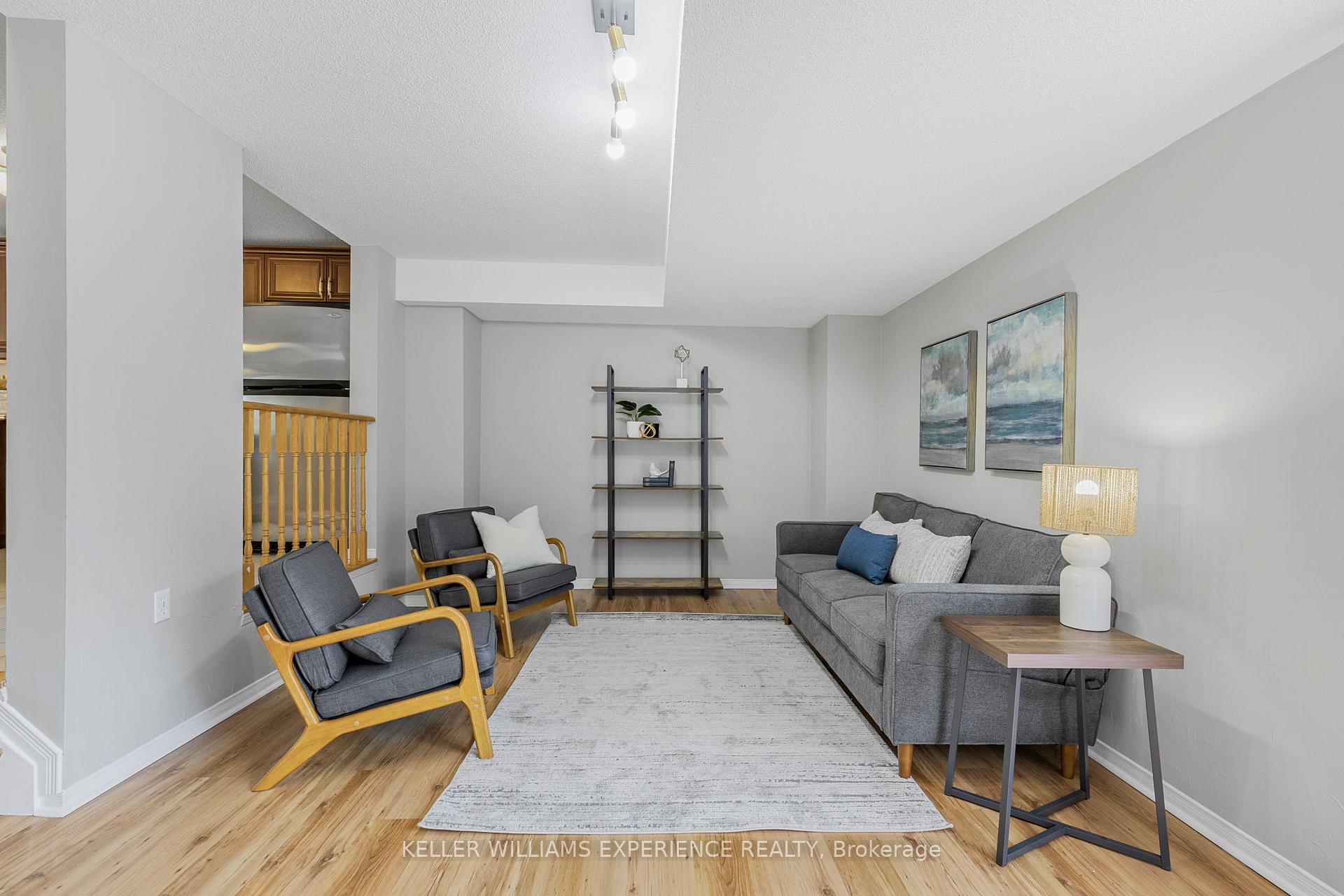 Photo 18 of 40 Selkirk Crescent, Barrie, Holly — HOMEH