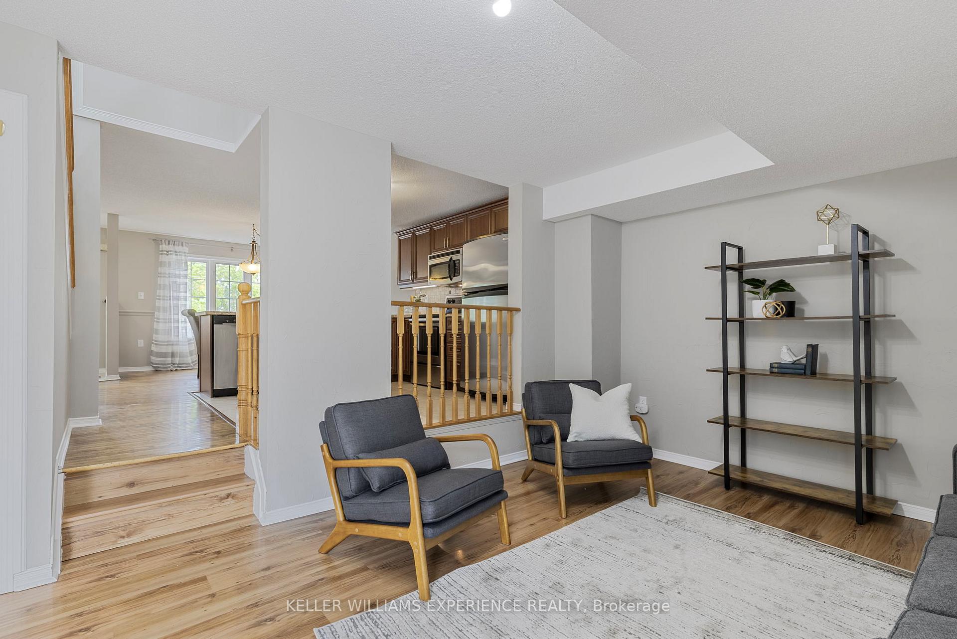 Photo 19 of 40 Selkirk Crescent, Barrie, Holly — HOMEH