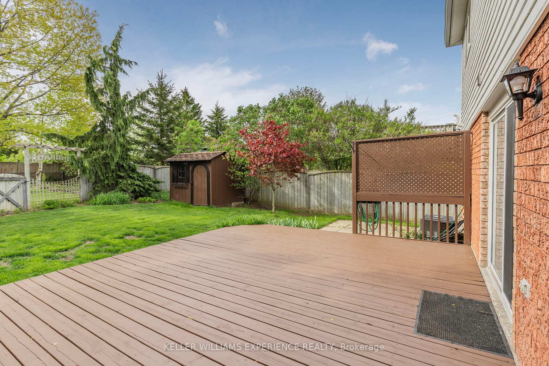 Photo 35 of 40 Selkirk Crescent, Barrie, Holly — HOMEH