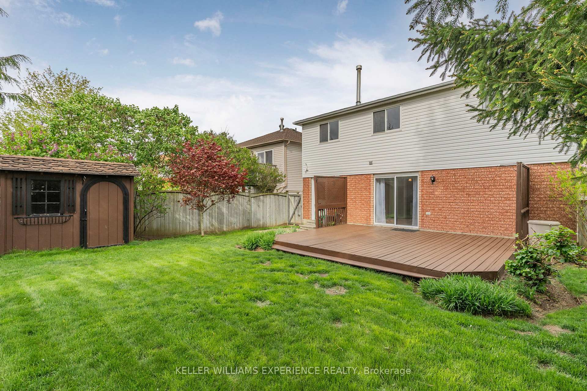 Photo 38 of 40 Selkirk Crescent, Barrie, Holly — HOMEH