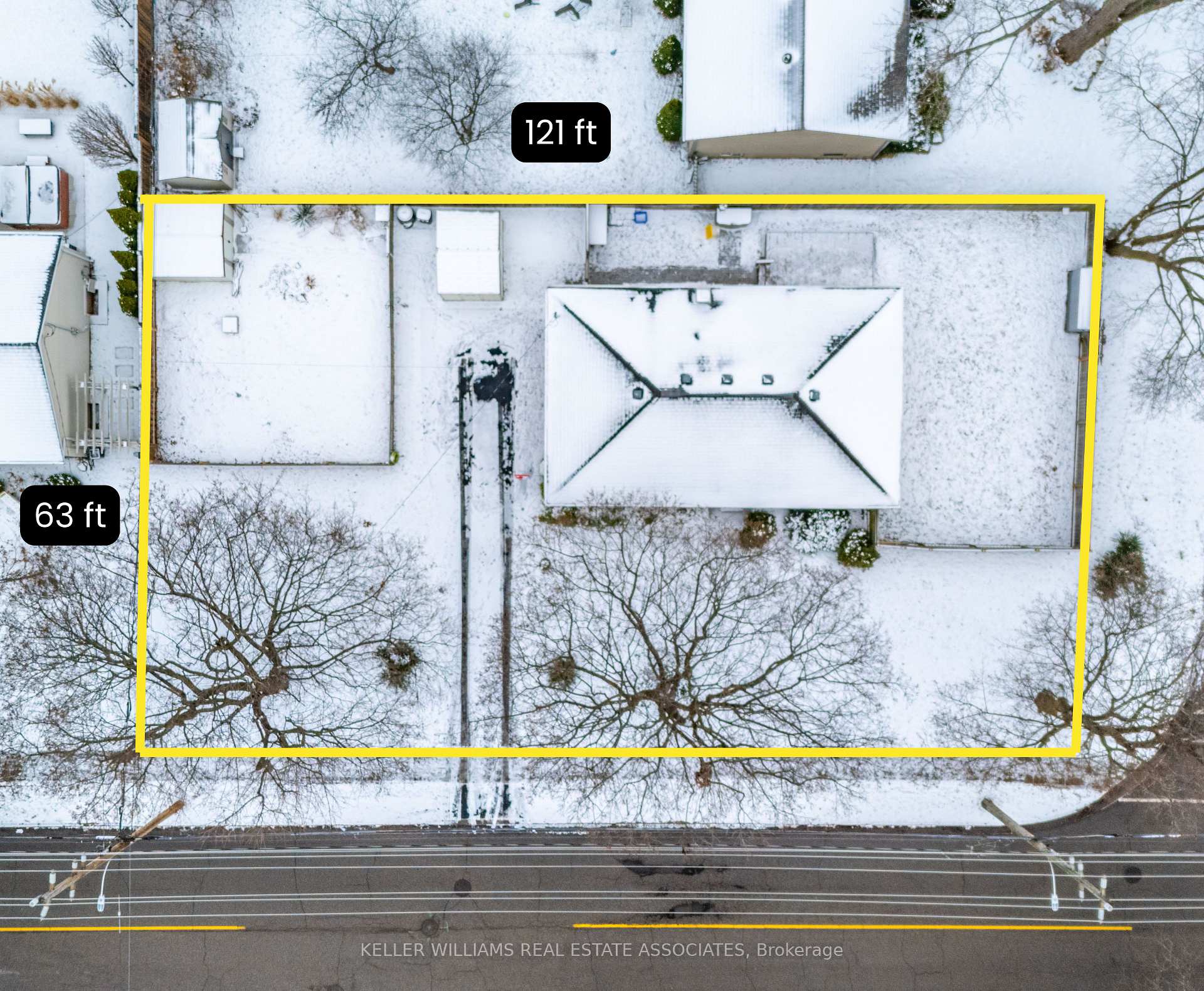 Photo 3 of 4354 Spruce Avenue, Burlington, Shoreacres — HOMEH