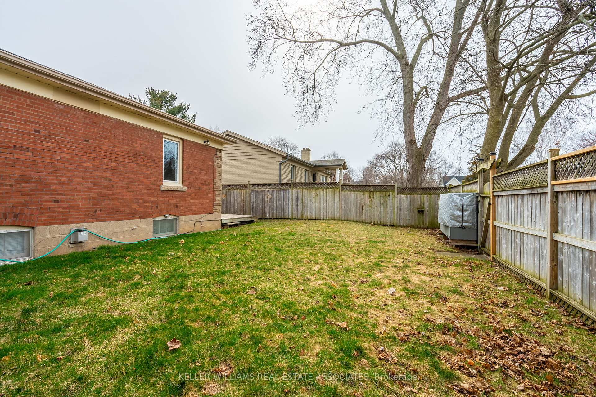 Photo 31 of 4354 Spruce Avenue, Burlington, Shoreacres — HOMEH